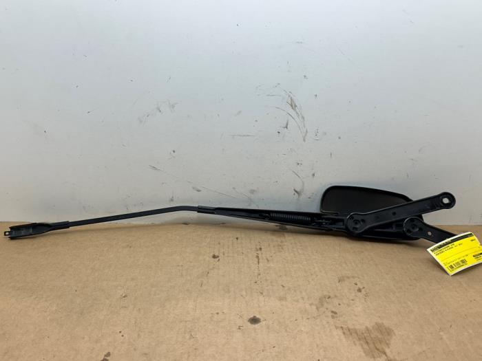 Front wiper arm Mercedes B-Klasse