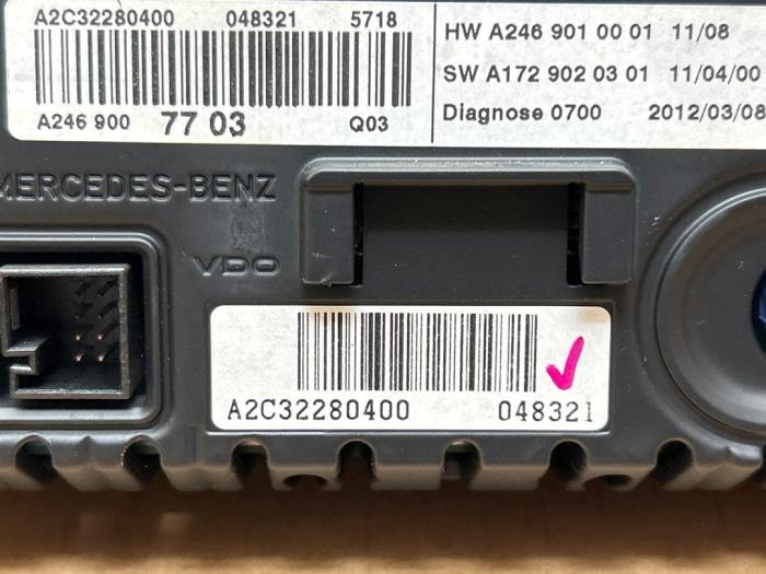 Wyswietlacz nawigacji Mercedes B-Klasse