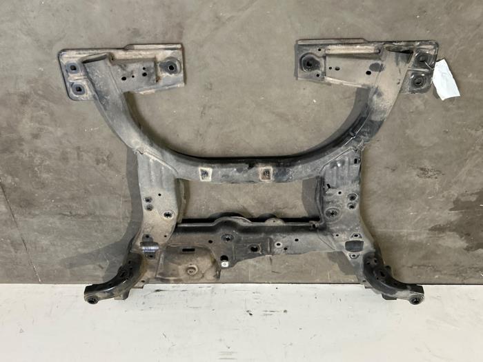 Rama pomocnicza Mercedes B-Klasse