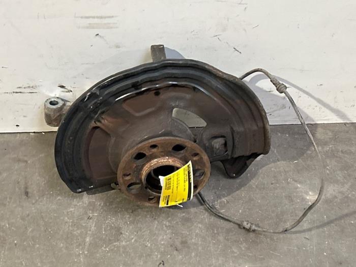 Knuckle, front left Mercedes B-Klasse