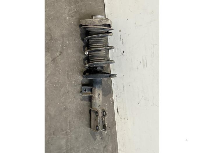 Amortyzator wstrzasów lewy przód Mercedes B-Klasse