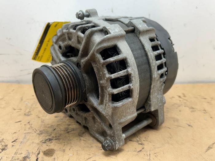 Dynamo Mercedes B-Klasse