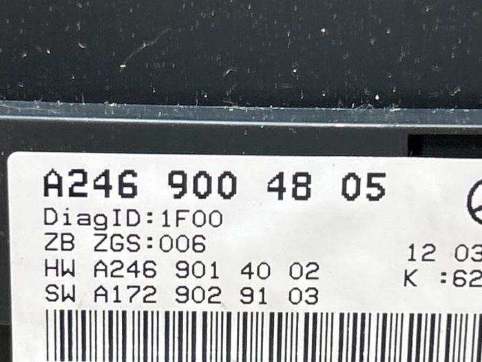 Tacho - Kombiinstrument KM Mercedes B-Klasse