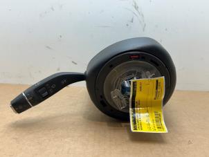 Gebruikte Combischakelaar Stuurkolom Mercedes B (W246) 1.6 B-180 BlueEFFICIENCY Turbo 16V Prijs € 151,25 Inclusief btw aangeboden door Autoparts Van De Velde