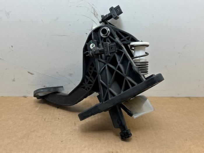 Pédale embrayage Mercedes B-Klasse