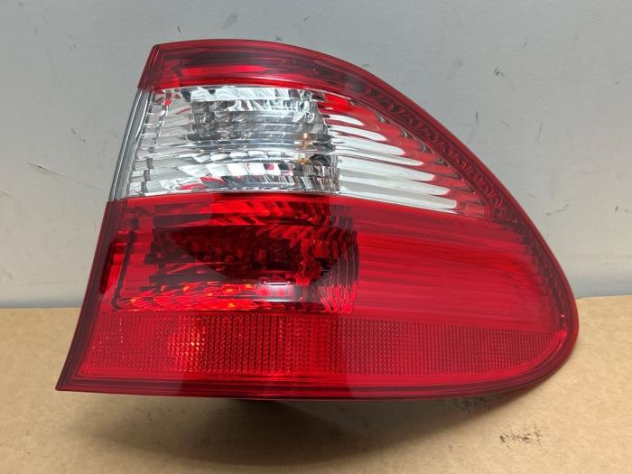 Tylne swiatlo pozycyjne prawe Mercedes E-Klasse