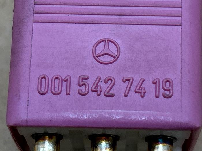 Relay Mercedes C-Klasse