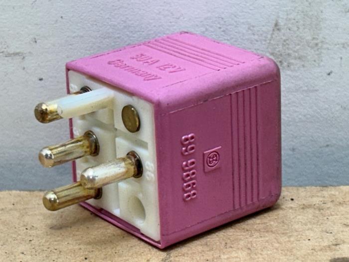 Relay Mercedes C-Klasse