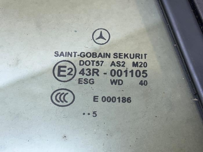 Vitre supplémentaire 2portes arrière droite Mercedes SLK