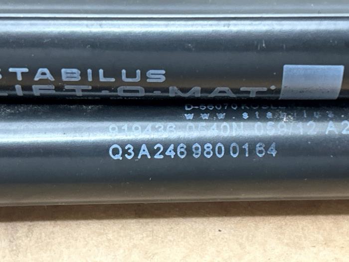 Set of bonnet gas struts Mercedes B-Klasse