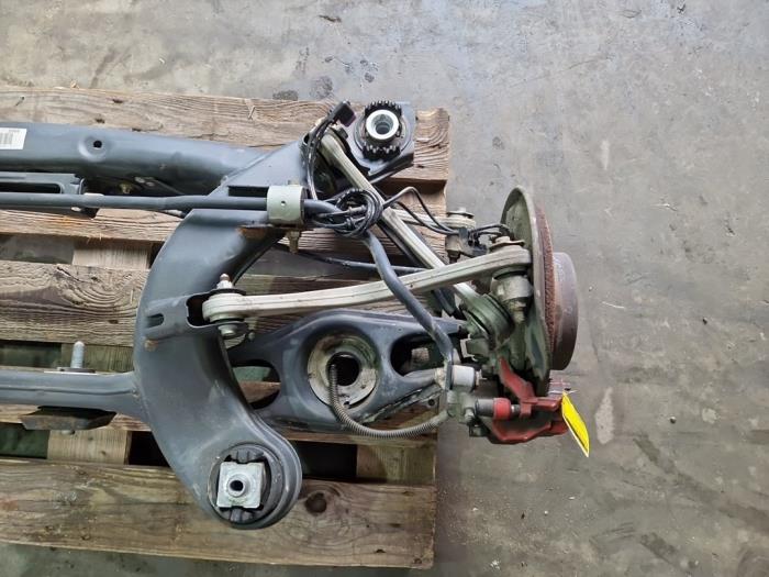 Os tylna napedu na tylne kola Mercedes C-Klasse