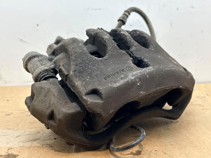 Zacisk hamulcowy lewy przód Mercedes Sprinter