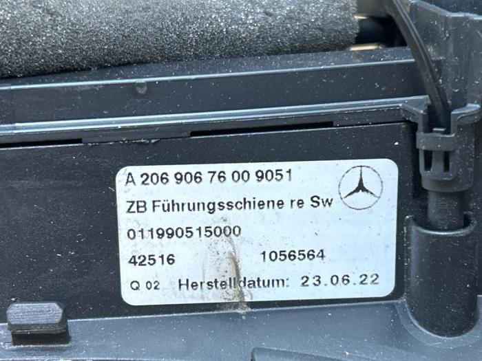 Rollladenführung rechts Mercedes C-Klasse