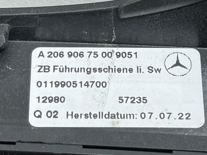 Guide de couverture roulante gauche Mercedes C-Klasse