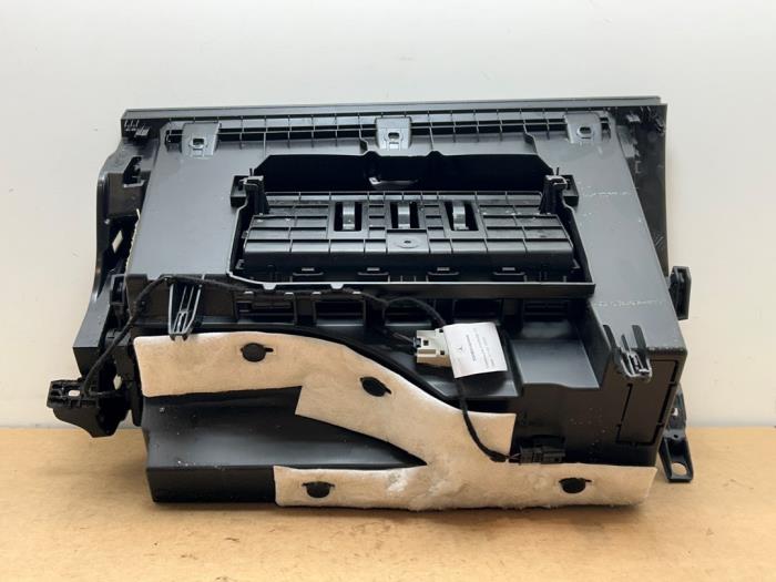 Dashboardkastje Mercedes CLA