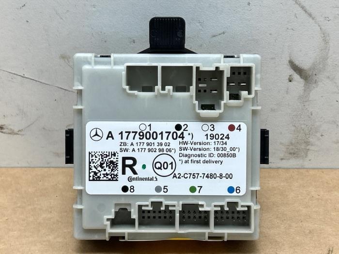 Modul centralnego zamka Mercedes A-Klasse