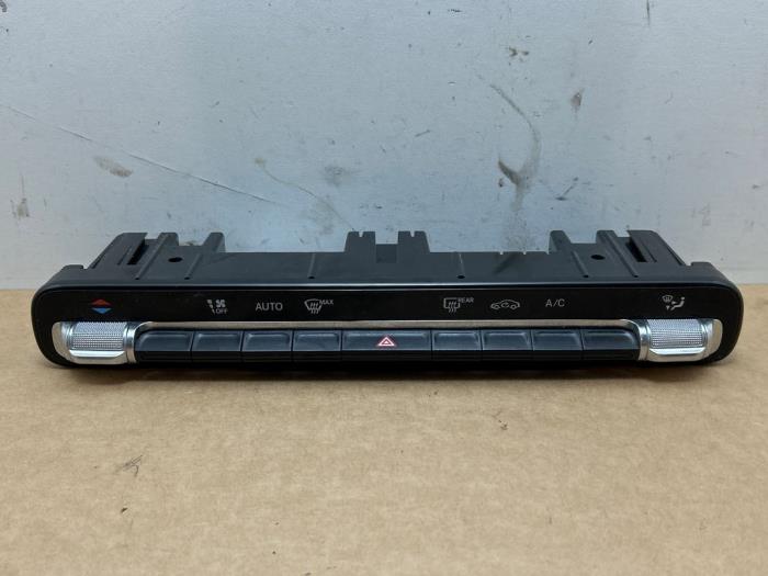 Przelacznik swiatel awaryjnych Mercedes A-Klasse