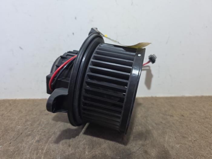 Moteur de ventilation chauffage Mercedes CLA