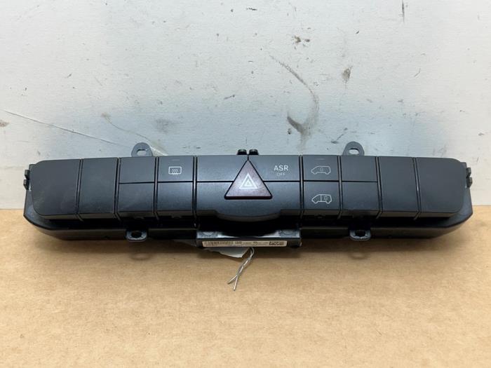 Przelacznik swiatel awaryjnych Mercedes Sprinter