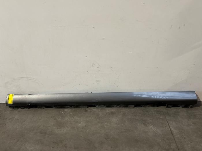 Seuil gauche Mercedes A-Klasse