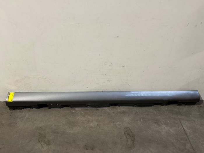 Umbral derecha Mercedes A-Klasse