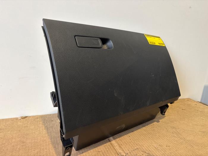 Boîte à gants Mercedes A-Klasse