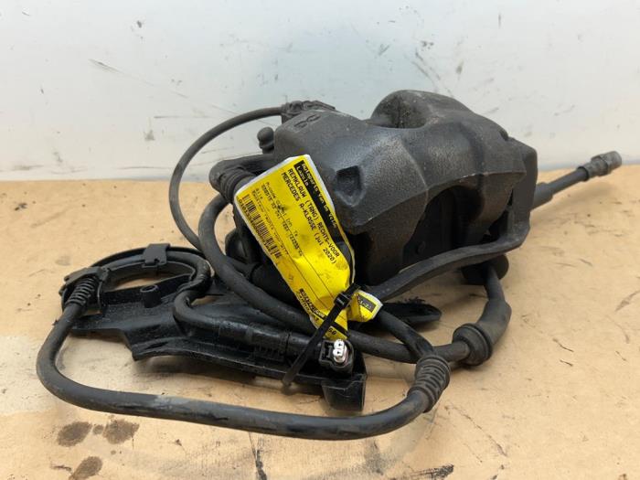 Etrier de frein (pince) avant droit Mercedes A-Klasse