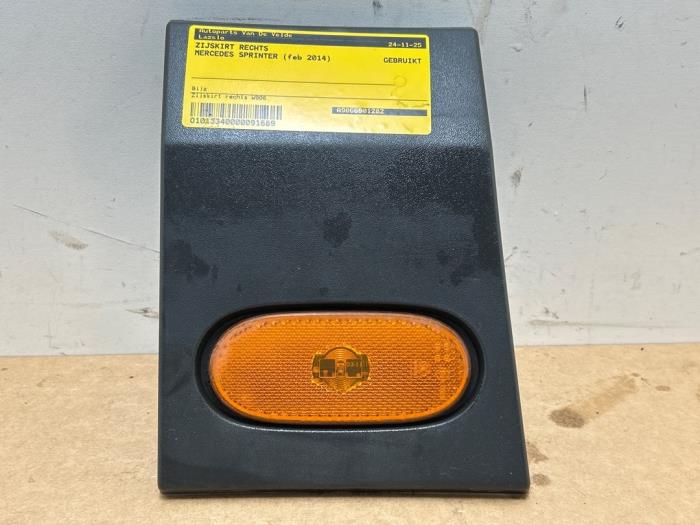 Seitenschürze rechts Mercedes Sprinter
