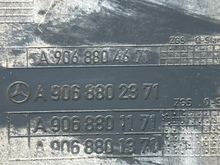 Naroznik zderzaka prawy tyl Mercedes Sprinter