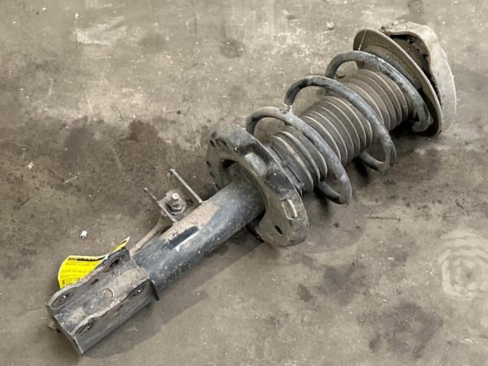 Amortyzator wstrzasów lewy przód Mercedes A-Klasse