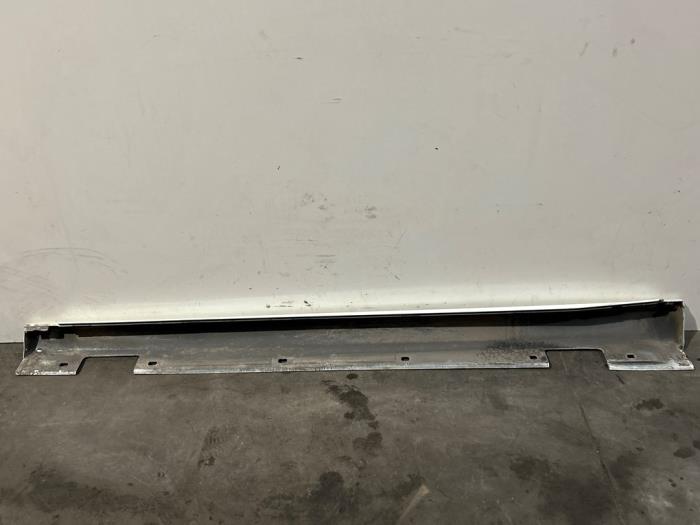 Próg prawy Mercedes A-Klasse