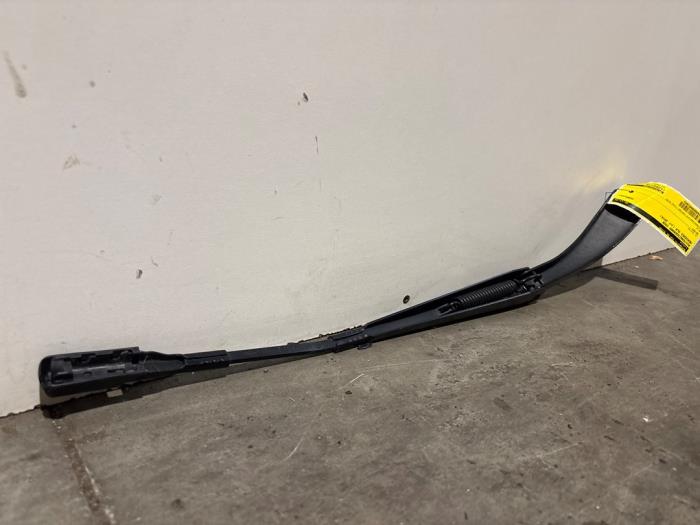 Bras essuie-glace avant Mercedes GLA
