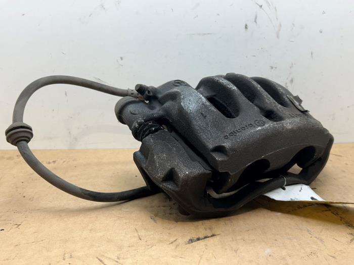 Etrier de frein (pince) avant gauche Mercedes Vito