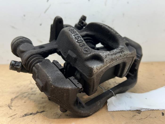 Zacisk hamulcowy prawy tyl Mercedes Vito