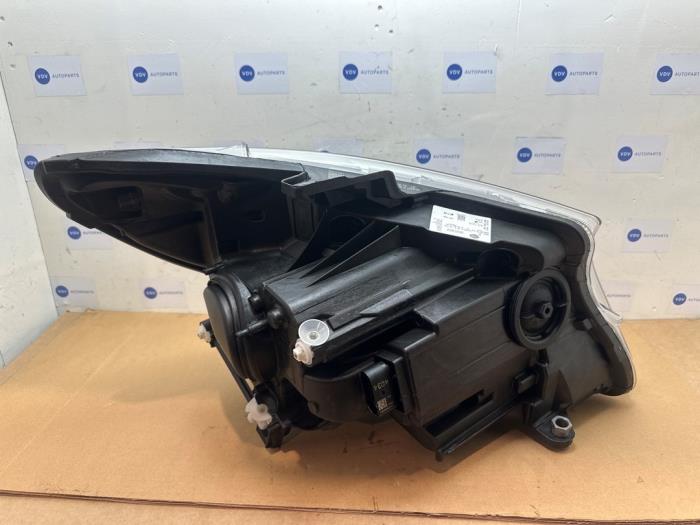 Headlight, left Mercedes Vito