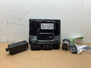 Gebruikte Kontaktslot + computer Mercedes A Limousine (177.1) 1.5 A-180d Prijs € 151,25 Inclusief btw aangeboden door Autoparts Van De Velde