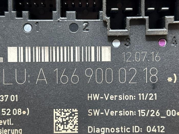 Central door locking module Mercedes GLA