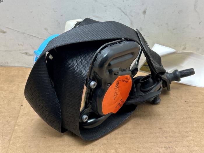 Pas bezpieczenstwa lewy przód Mercedes GLA