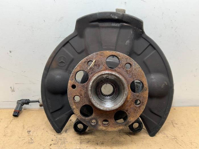 Achsschenkel links vorne Mercedes A-Klasse