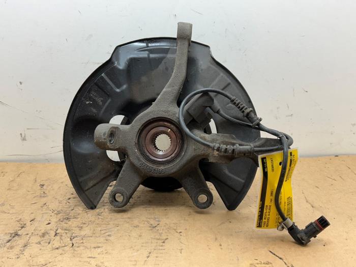 Knuckle, front right Mercedes A-Klasse