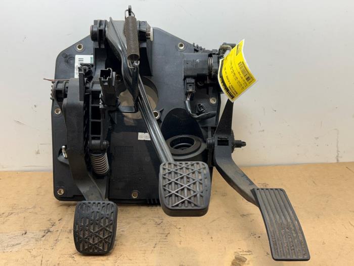 Pedal gazu Mercedes A-Klasse
