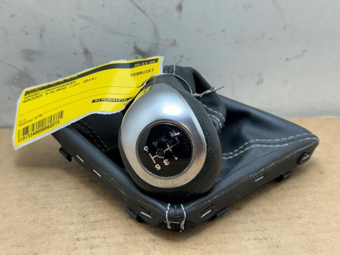 Pokrywa dzwigni zmiany biegów Mercedes A-Klasse