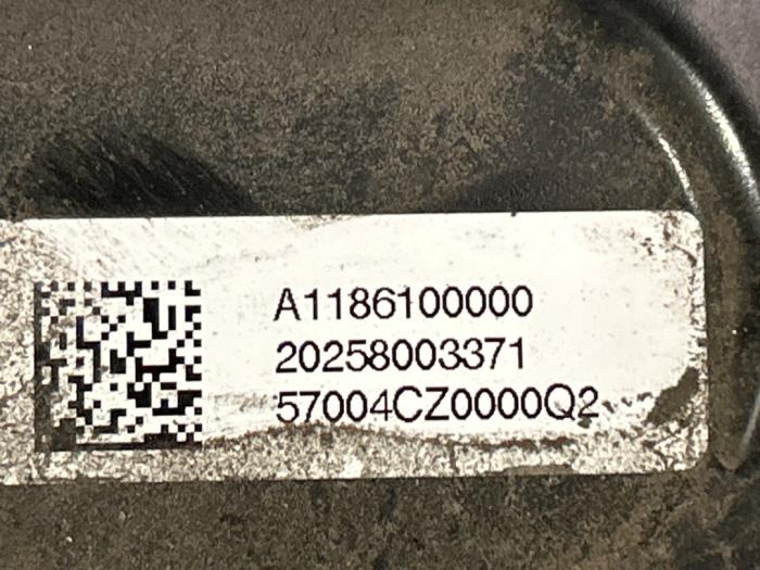 Viga de chasis detrás Mercedes CLA