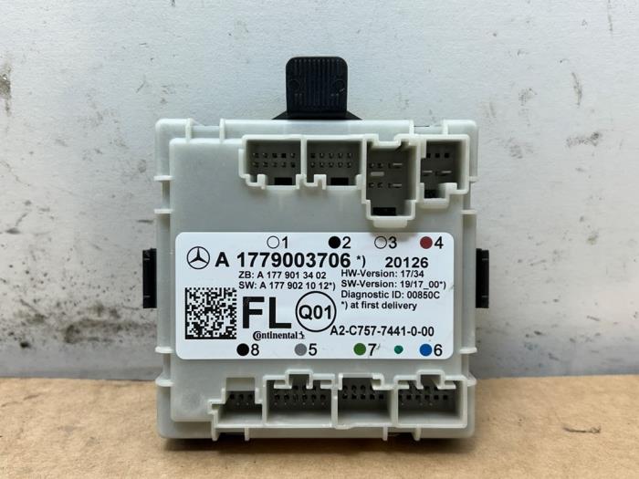Central door locking module Mercedes CLA