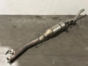 Gebruikte Uitlaat Middendemper Mercedes Vito (447.6) 2.0 116 CDI 16V Prijs € 907,50 Inclusief btw aangeboden door Autoparts Van De Velde