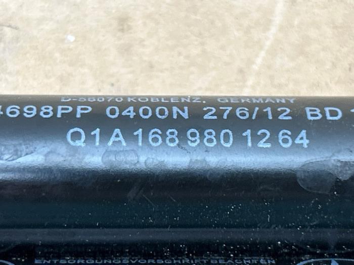 Set of bonnet gas struts Mercedes A-Klasse