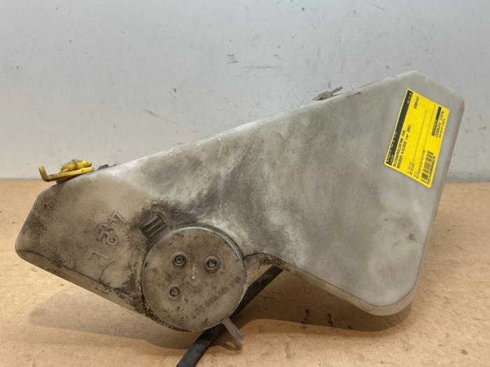 Front windscreen washer reservoir Mercedes A-Klasse