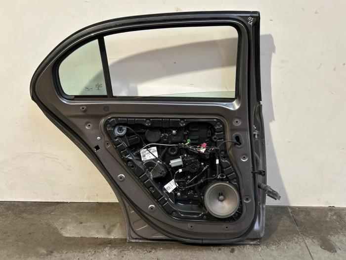 Tür 4-türig links hinten Mercedes A-Klasse