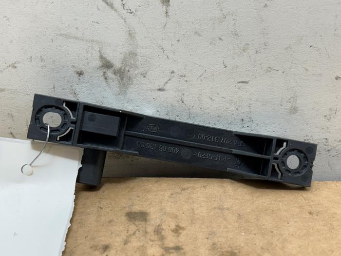Antenne Mercedes GLA