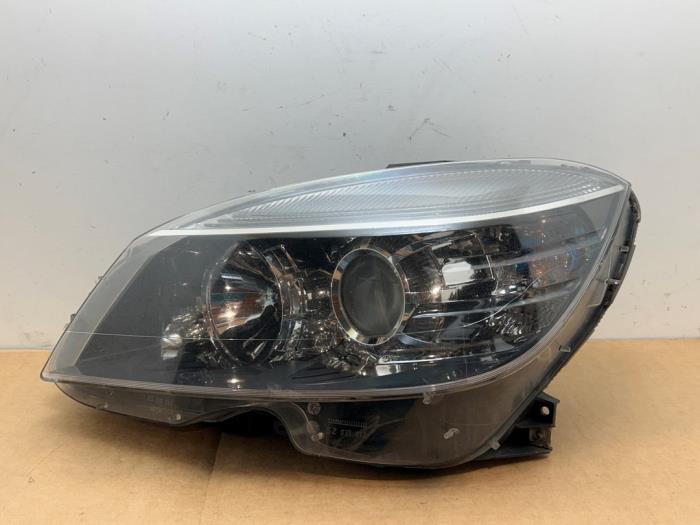 Headlight, left Mercedes C-Klasse
